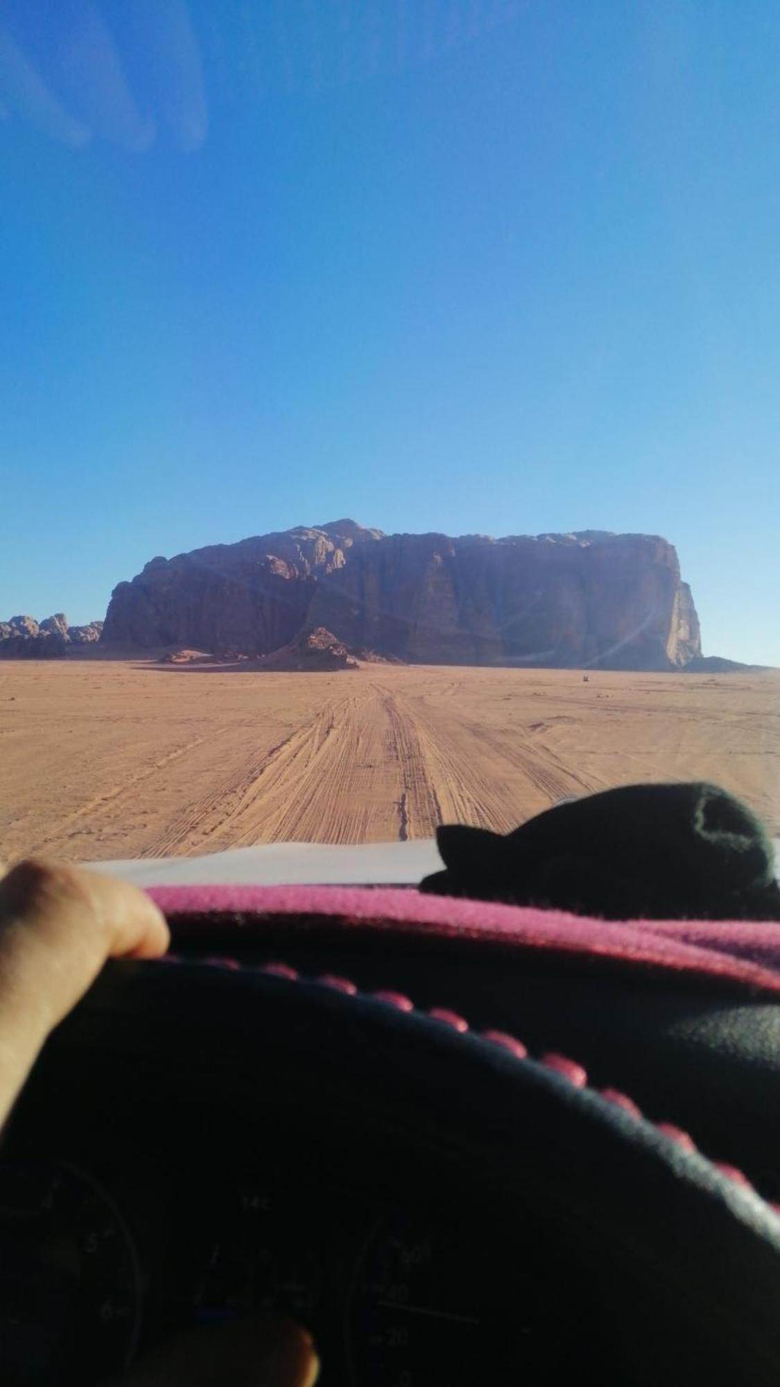 Omar Ghazi Camp Hotell Wadi Rum Eksteriør bilde