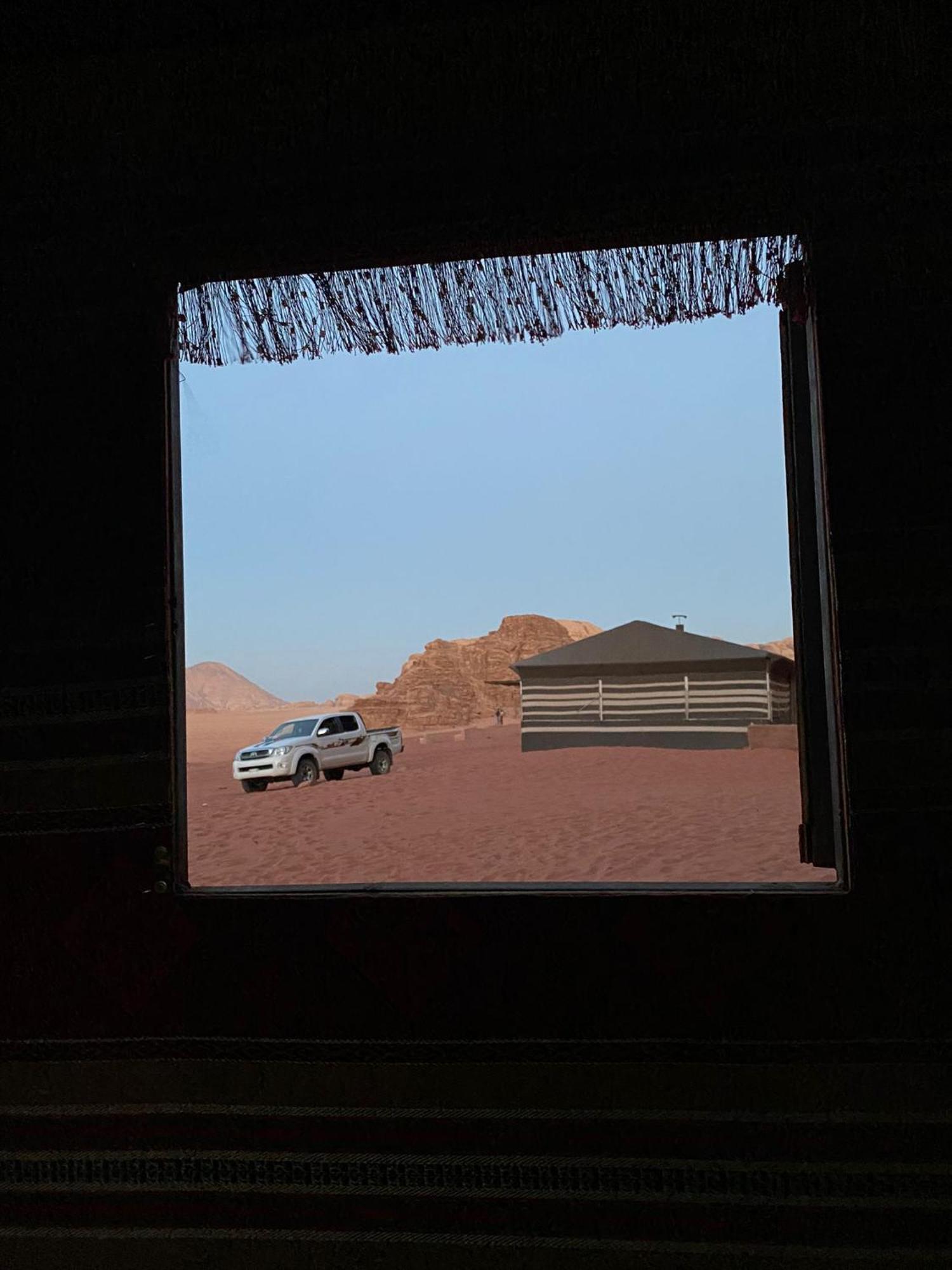 Omar Ghazi Camp Hotell Wadi Rum Eksteriør bilde