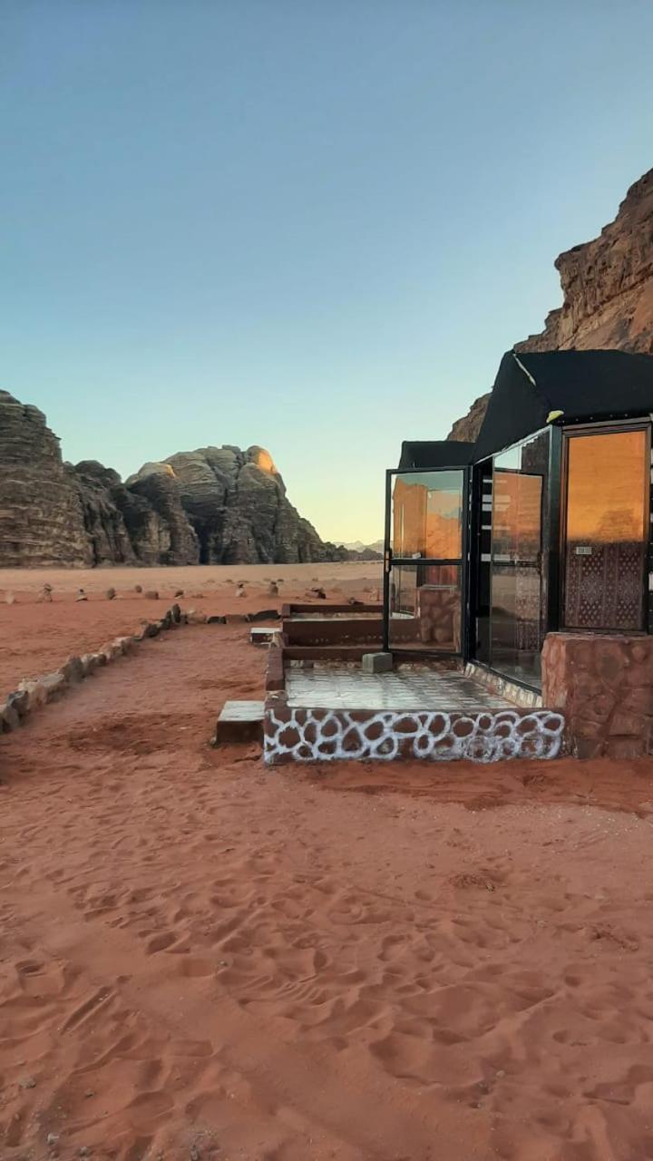 Omar Ghazi Camp Hotell Wadi Rum Eksteriør bilde