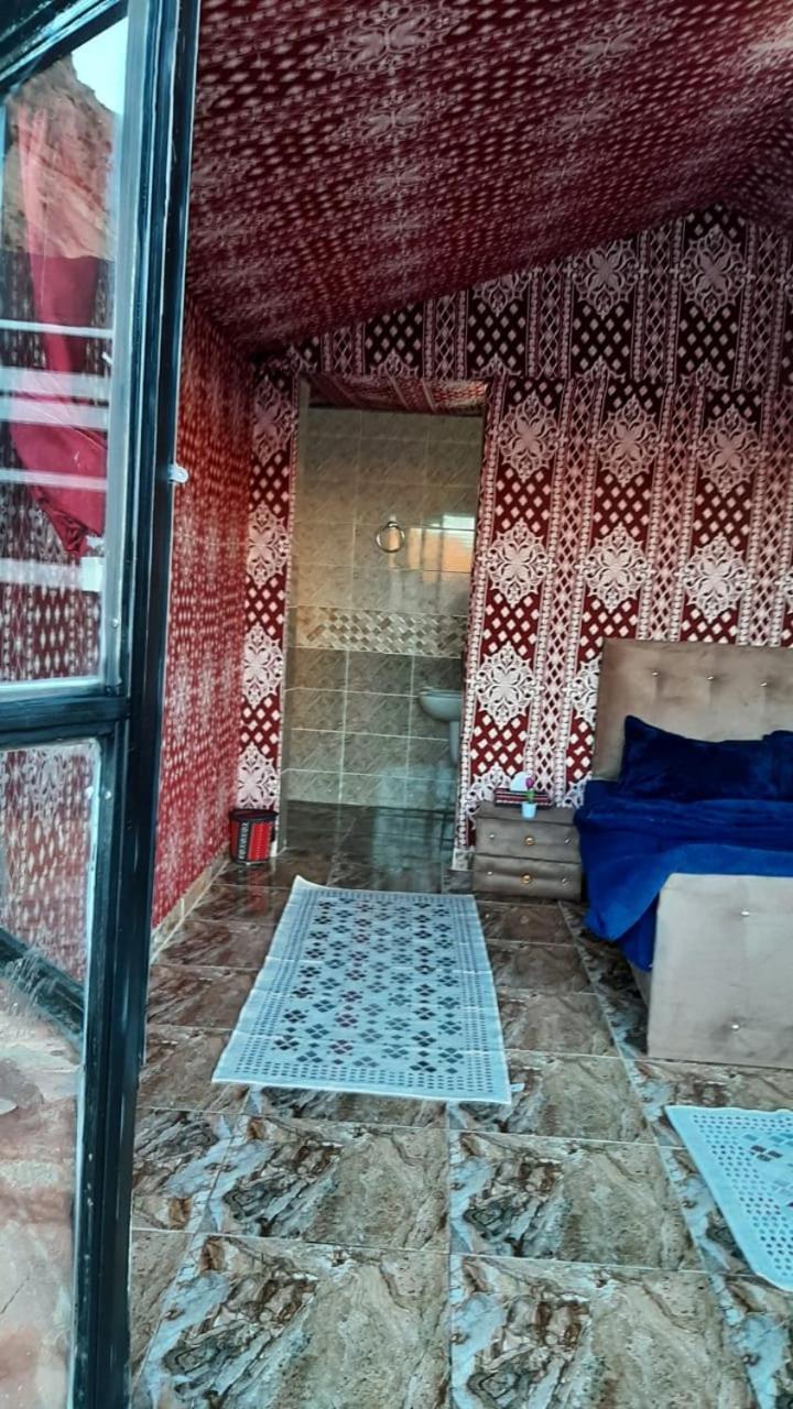 Omar Ghazi Camp Hotell Wadi Rum Eksteriør bilde