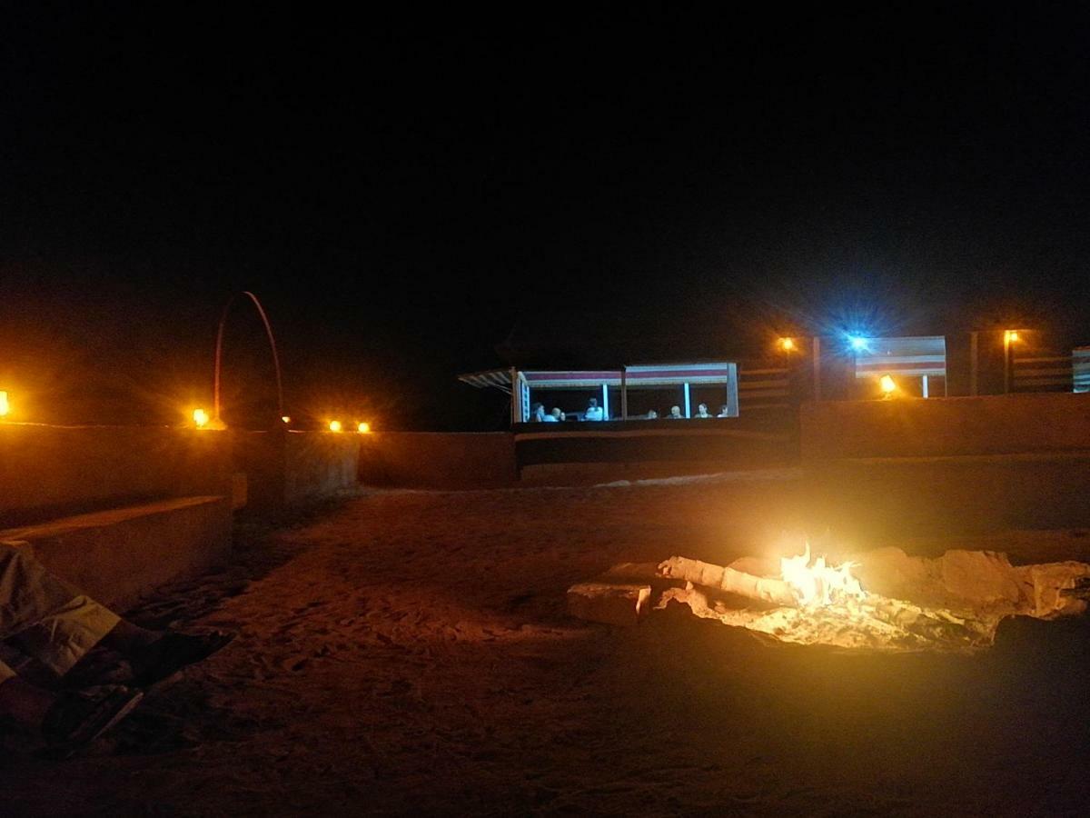 Omar Ghazi Camp Hotell Wadi Rum Eksteriør bilde