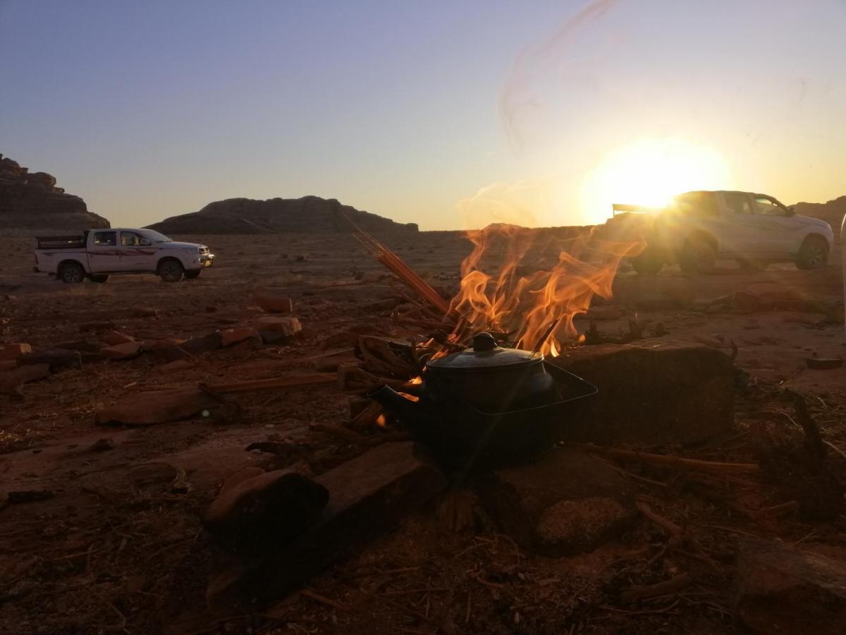 Omar Ghazi Camp Hotell Wadi Rum Eksteriør bilde